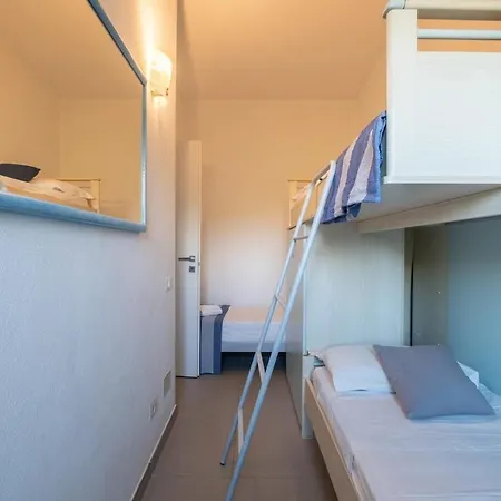 Apartament 2 Minutes' Walk From The Sea- Cozy Ande Full-equipped House