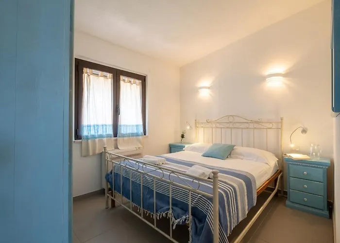 2 Minutes' Walk From The Sea- Cozy Ande Full-equipped House Appartement Costa Rei