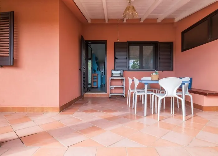 Appartement 2 Minutes' Walk From The Sea- Cozy Ande Full-equipped House Costa Rei